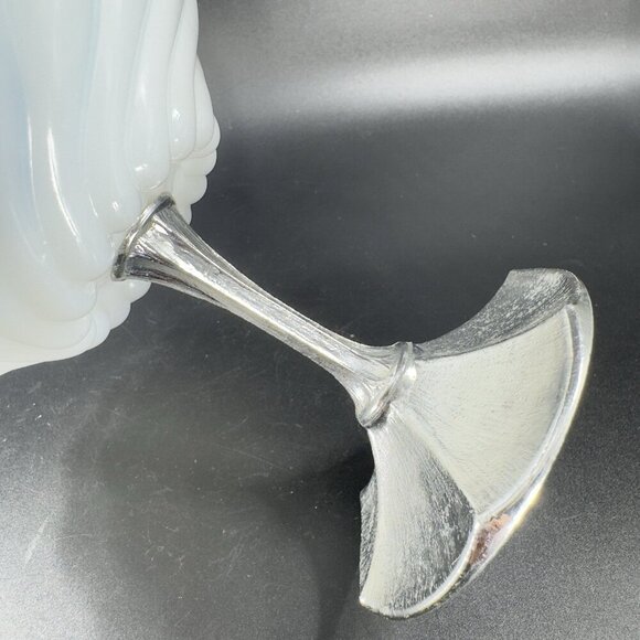 Vintage 1960s White Milk Glass Dish Bowl Compote Candy Dish With Metal Stand VTG - Picture 7 of 12